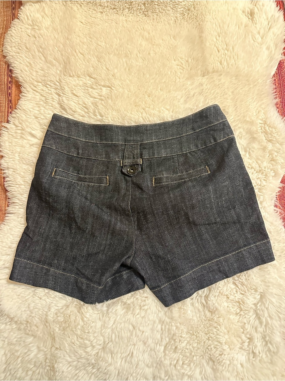 One 5 One Dark Wash Denim Shorts Size 10 Cuffed Stretch 4.5” Inseam - Picture 4 of 10